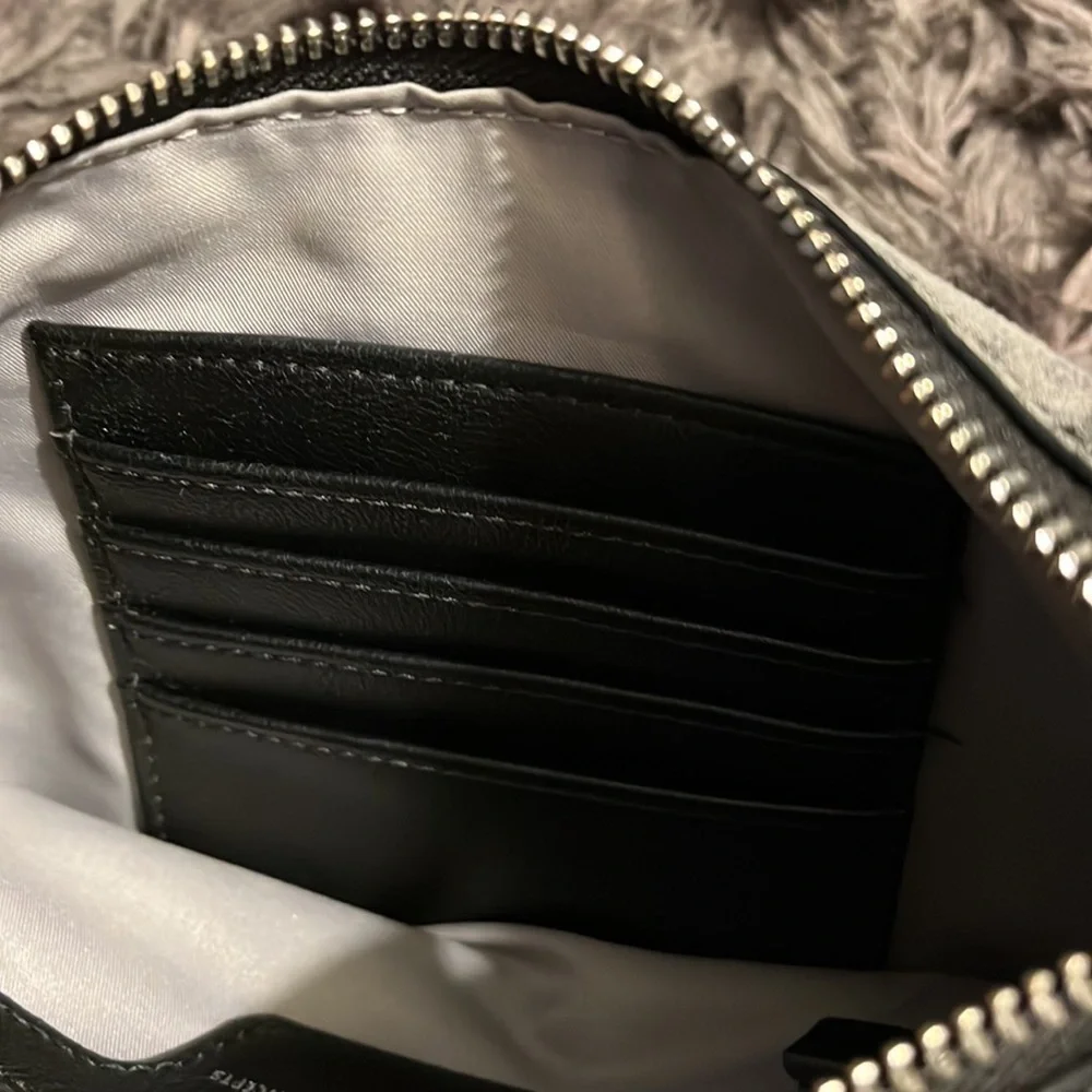 INC INTERNATIONAL CONCEPTS CLUTCHES AND EVENING BAGS FOR WOMEN.